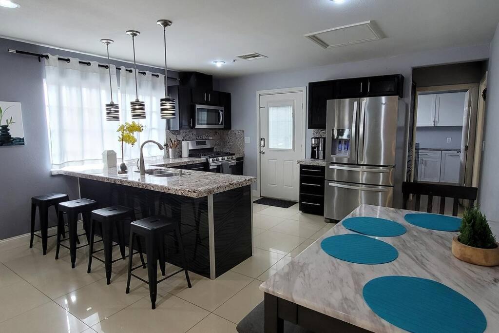 K - Fully Remodeled And Professionally Decorated Casa de férias *